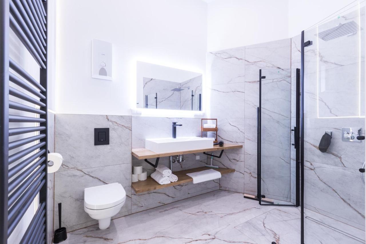 Apartment Hevals & Design